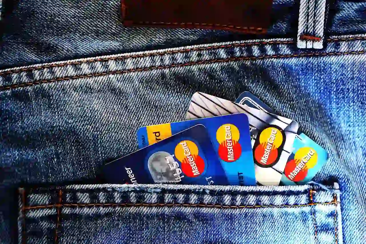 How Many Credit Cards Should I Have? The Last Reason Is Better